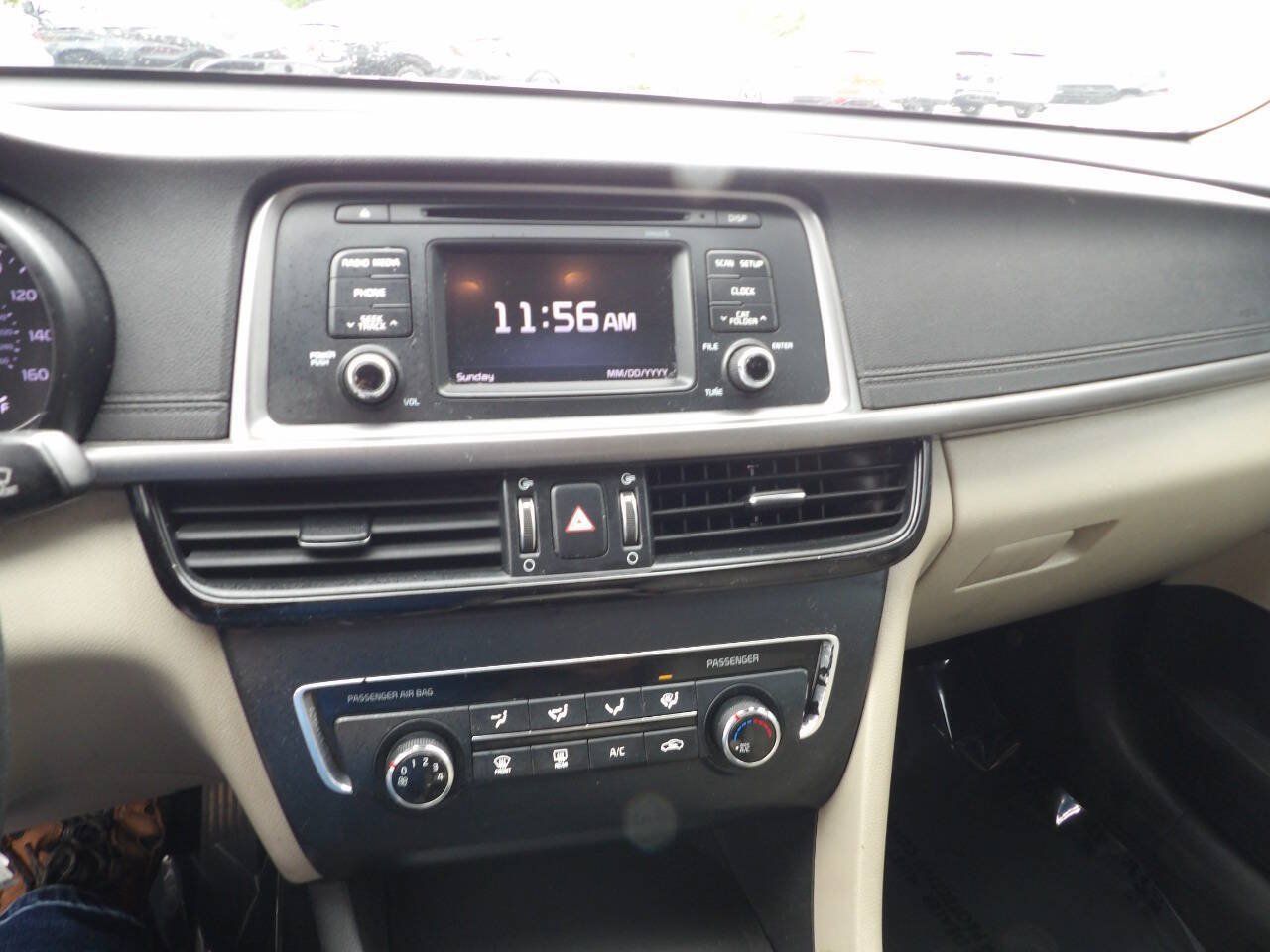 Used 2016 Kia Optima LX FWD image 9