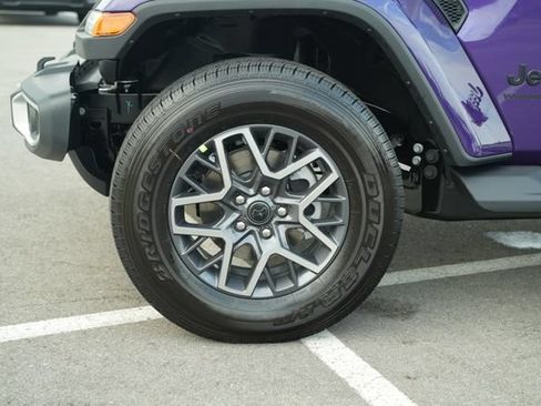 New 2026 Jeep Wrangler Unlimited Sahara AWD/4WD image 9