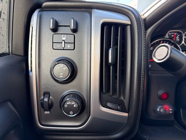 Used 2015 GMC Sierra 2500 SLE AWD/4WD image 18