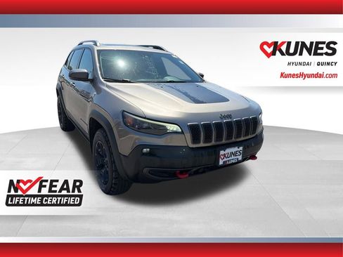 Used 2021 Jeep Cherokee Trailhawk AWD/4WD image 1
