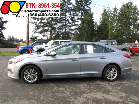 Used 2017 Hyundai Sonata SE FWD image 3