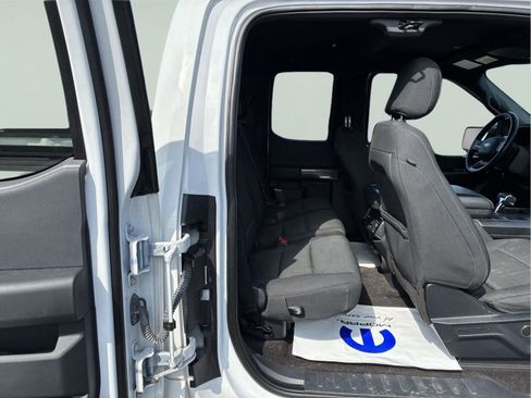 Used 2021 Ford F150 XLT w/ Equipment Group 302A High AWD/4WD image 9