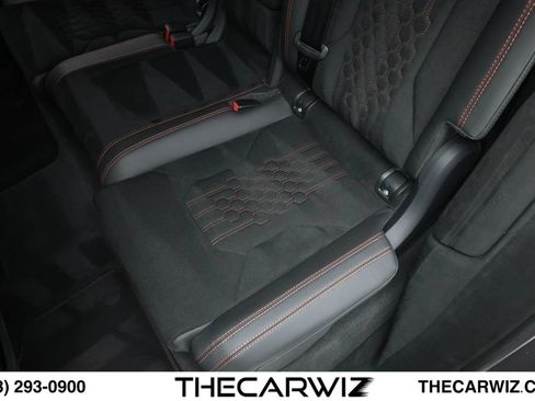 Used 2023 Lamborghini Urus Performante AWD/4WD image 90