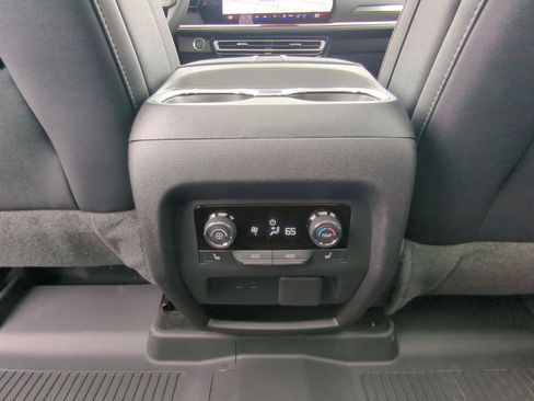 New 2026 Chevrolet Traverse RS w/ LPO, Floor Liner Package image 22