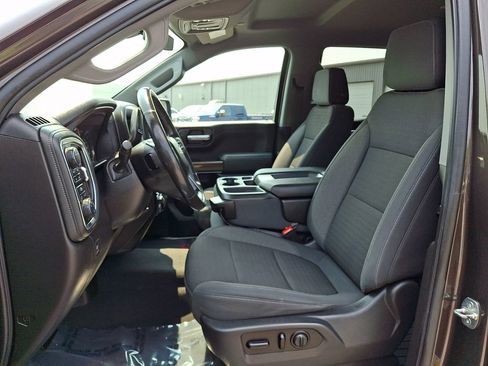Used 2021 Chevrolet Silverado 1500 LT AWD/4WD image 14