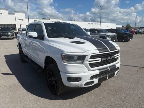 Used 2023 RAM 1500 Laramie AWD/4WD image 8