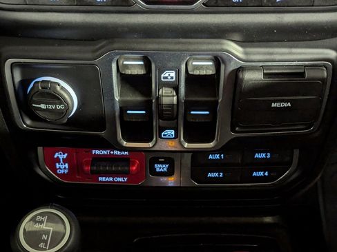 Used 2020 Jeep Wrangler Unlimited Rubicon image 28