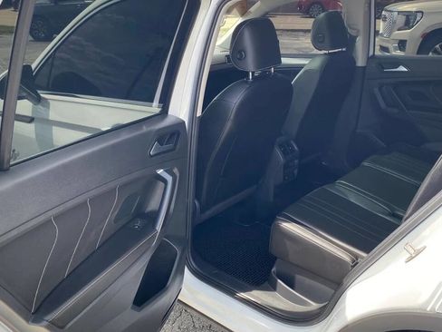 Used 2022 Volkswagen Tiguan SE image 22
