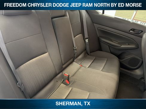 Used 2024 Nissan Altima 2.5 SV AWD/4WD image 9