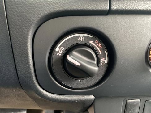 New 2026 Nissan Frontier SV image 24