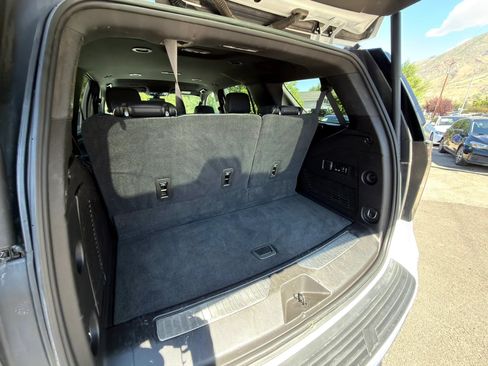 Used 2021 Chevrolet Tahoe Premier AWD/4WD image 21
