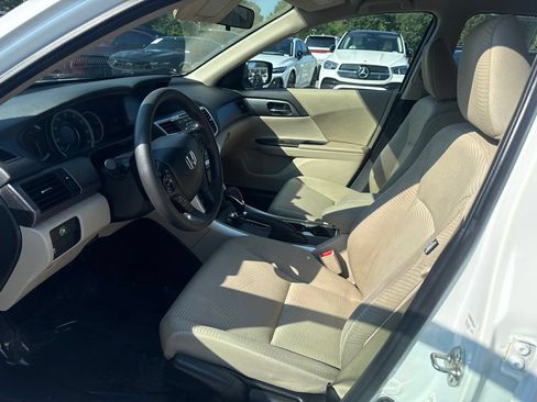 Used 2014 Honda Accord LX image 3
