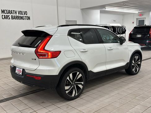 Certified 2023 Volvo XC40 B5 Plus w/ Climate Package image 5