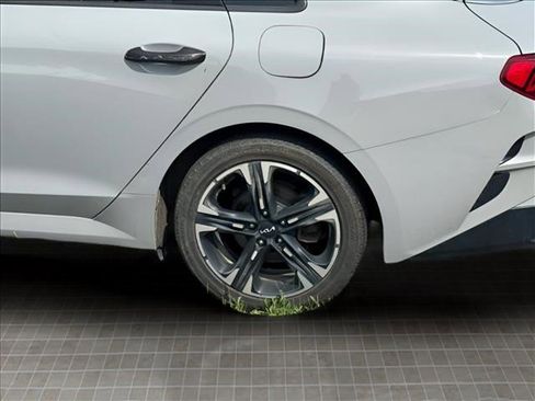 Used 2022 Kia K5 GT-Line w/ GT-Line Awd Premium Package image 6