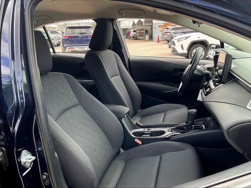 Used 2024 Toyota Corolla LE FWD image 9