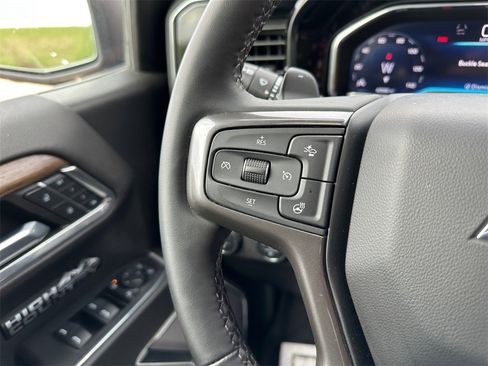 Used 2024 Chevrolet Silverado 1500 High Country w/ High Country Premium Package image 32