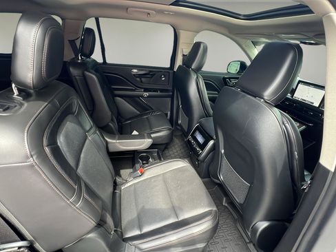Used 2022 Lincoln Aviator Reserve image 14