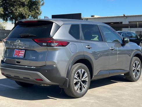 Certified 2023 Nissan Rogue SV image 3