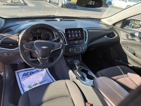 Used 2023 Chevrolet Malibu LT image 24