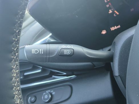 Used 2024 Buick Envista Avenir image 31