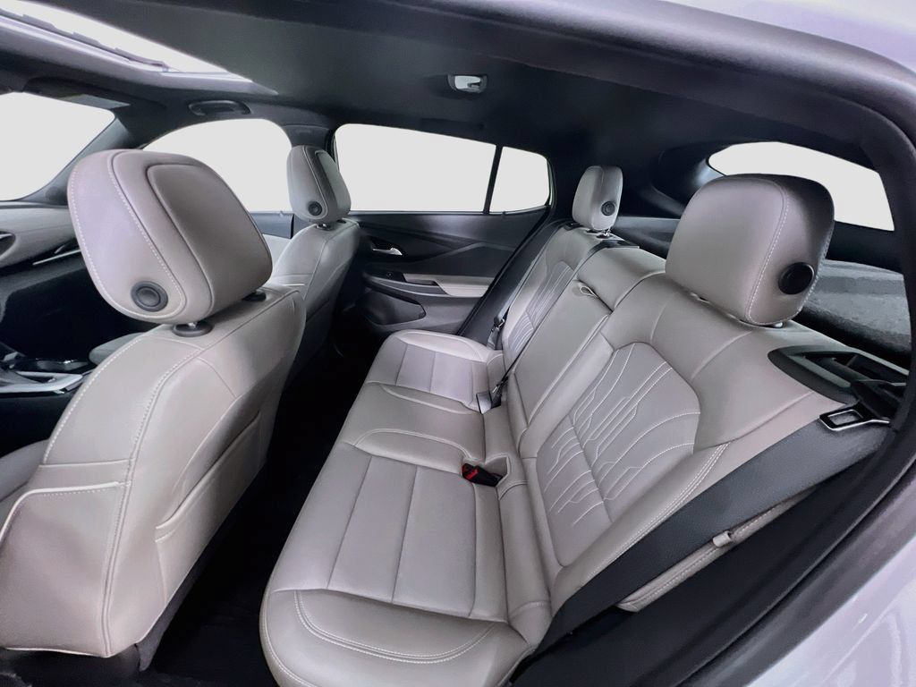Certified 2024 Buick Envista Avenir FWD image 21
