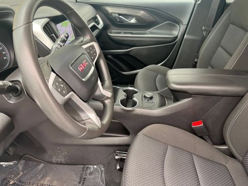 Used 2024 GMC Terrain SLE FWD image 30