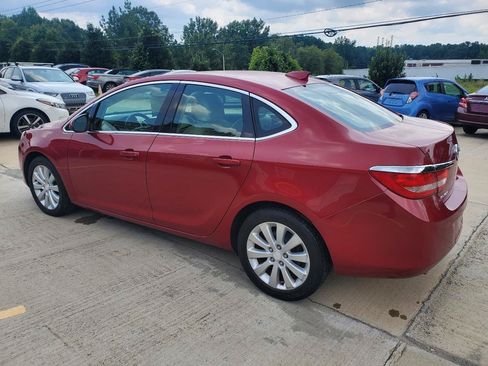 Used 2015 Buick Verano FWD image 11