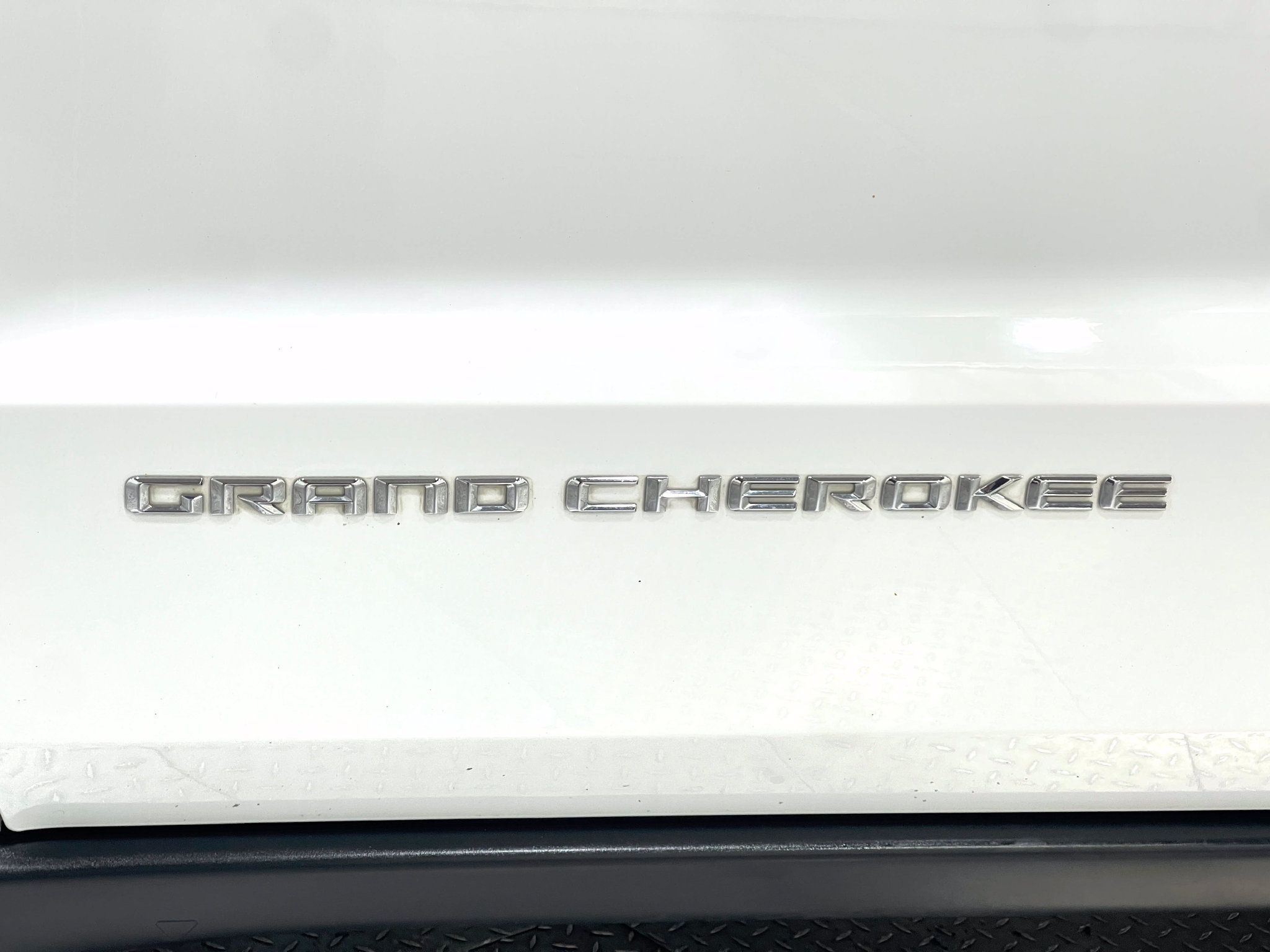 Used 2015 Jeep Grand Cherokee Limited w/ Trailer Tow Group IV AWD/4WD image 38