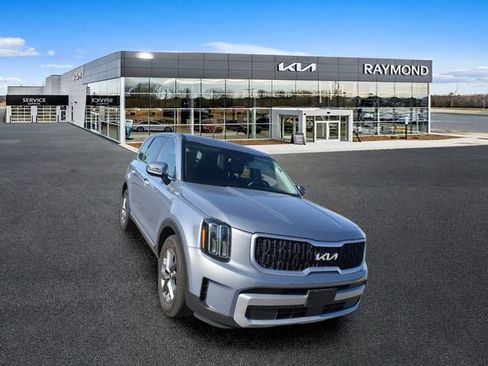 Used 2024 Kia Telluride LX AWD/4WD image 9