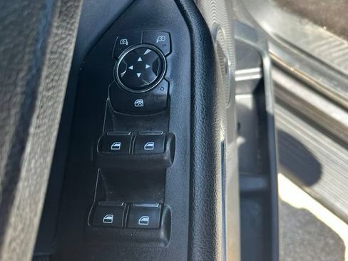 Used 2021 Ford Expedition XLT RWD image 5