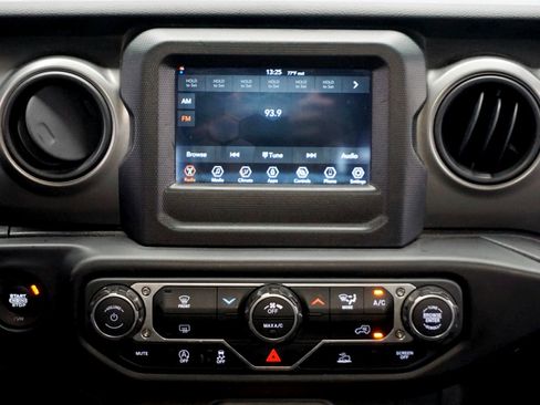 Used 2023 Jeep Gladiator Sport AWD/4WD image 23