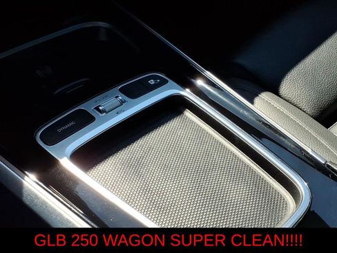 Used 2025 Mercedes-Benz GLB 250 4MATIC image 20
