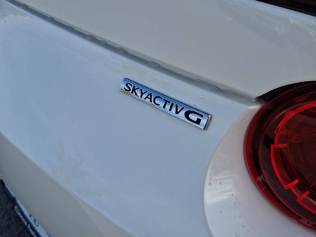 Used 2020 MAZDA MX-5 Miata RF Grand Touring RWD image 33