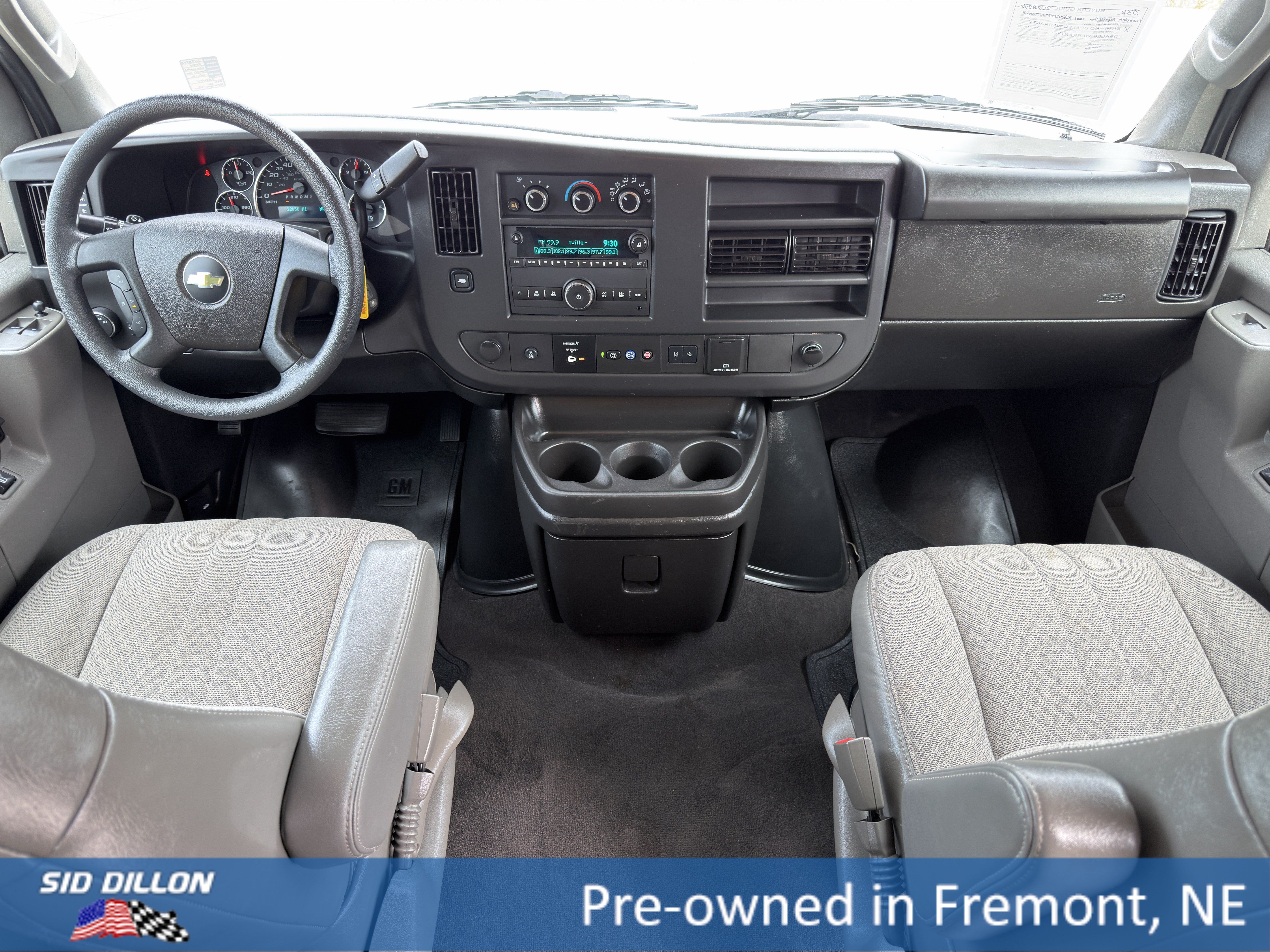 Certified 2024 Chevrolet Express 3500 LT w/ LT Preferred Equipment Group RWD image 10