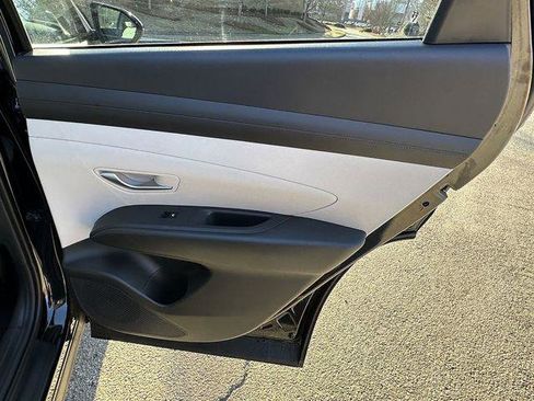New 2025 Hyundai Tucson SEL image 16
