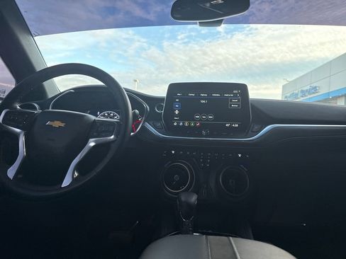 Used 2023 Chevrolet Blazer Premier image 13