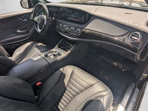 Used 2018 Mercedes-Benz S 560 4MATIC Sedan image 23