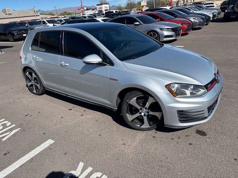 Used 2015 Volkswagen GTI SE image 1