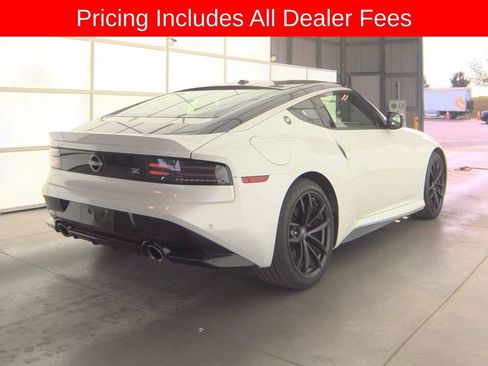 Used 2025 Nissan Z Performance w/ Floor Mat Package RWD image 5