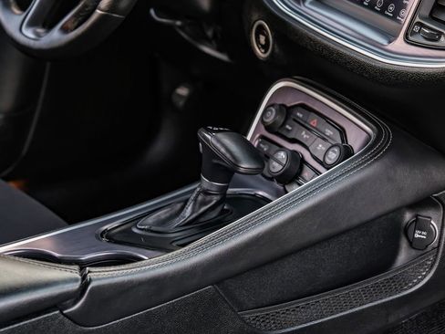 Used 2018 Dodge Challenger R/T image 22