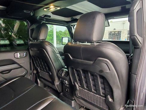 Used 2022 Jeep Wrangler Unlimited Rubicon 4xe w/ Steel Bumper Group AWD/4WD image 39