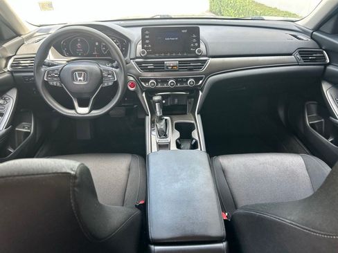 Used 2020 Honda Accord LX image 9