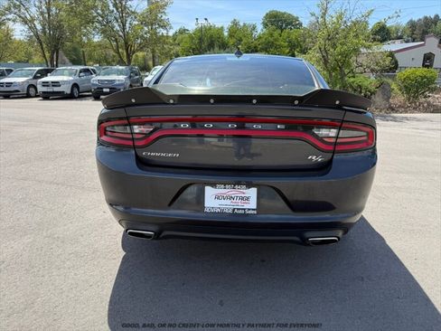 Used 2016 Dodge Charger R/T RWD image 7