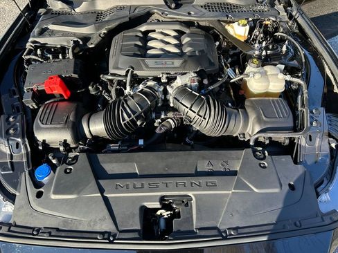 Used 2024 Ford Mustang GT Premium image 23