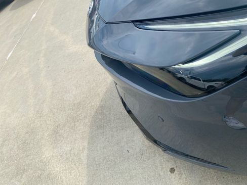 Used 2025 Toyota Prius Limited FWD image 30