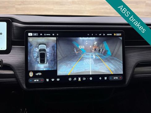 Used 2024 Rivian R1S Adventure AWD/4WD image 10
