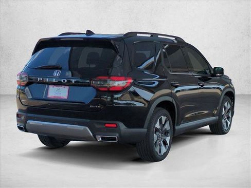Certified 2026 Honda Pilot Elite image 5