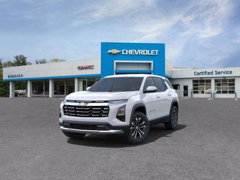 New 2025 Chevrolet Equinox LT w/ Safety and Technology Package image 8