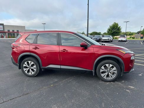Used 2023 Nissan Rogue SV FWD image 8