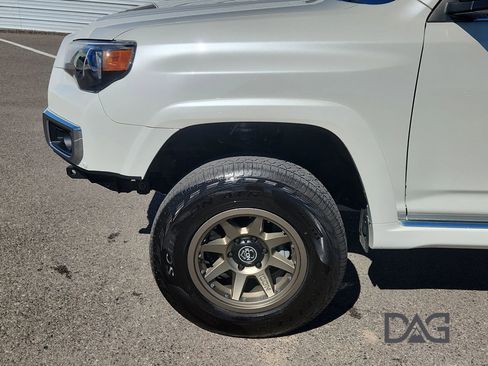 Used 2023 Toyota 4Runner Limited image 8